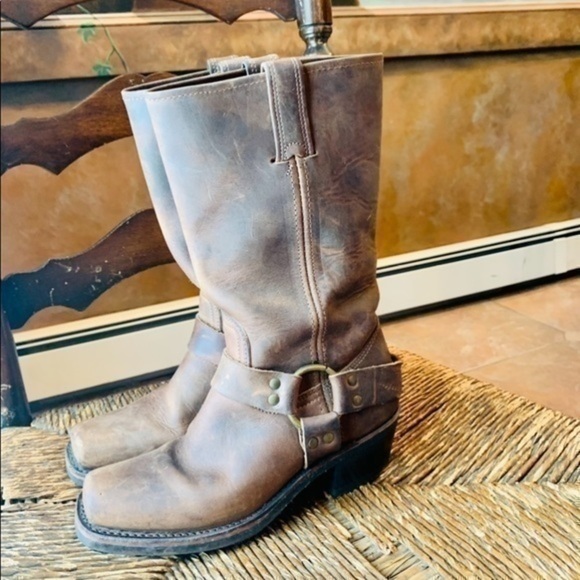✨✨Frey Boots Classic Square Toe ✨ 6 1/2 ✨ - Picture 2 of 12